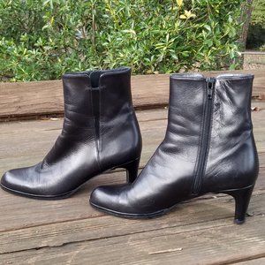 Stuart Weitzman Black Leather Ankle Boots - 5.5